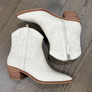 Dolce Vita | Solo Off White Leather Studded Short Boots  | Size 9
